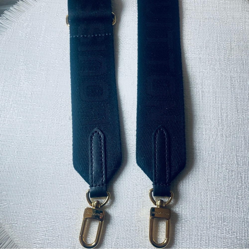 Louis Vuitton Black Webbing Shoulder Strap with Gold Hardware - Picture 4 of 6